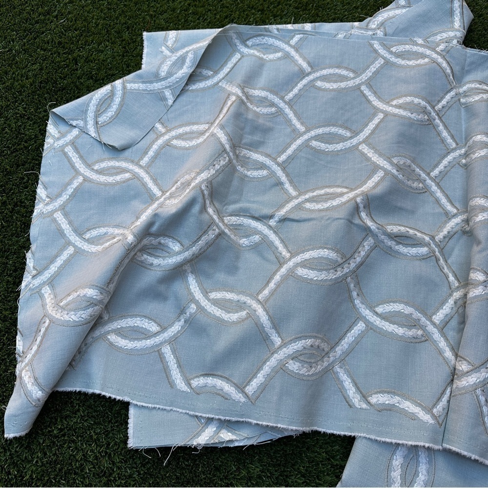 Kovi geometric upholstery fabric - Picture 6 of 8